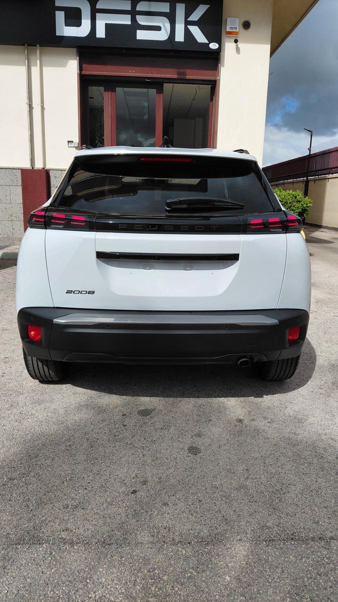 Peugeot 2008 PureTech 100 S&S Allure