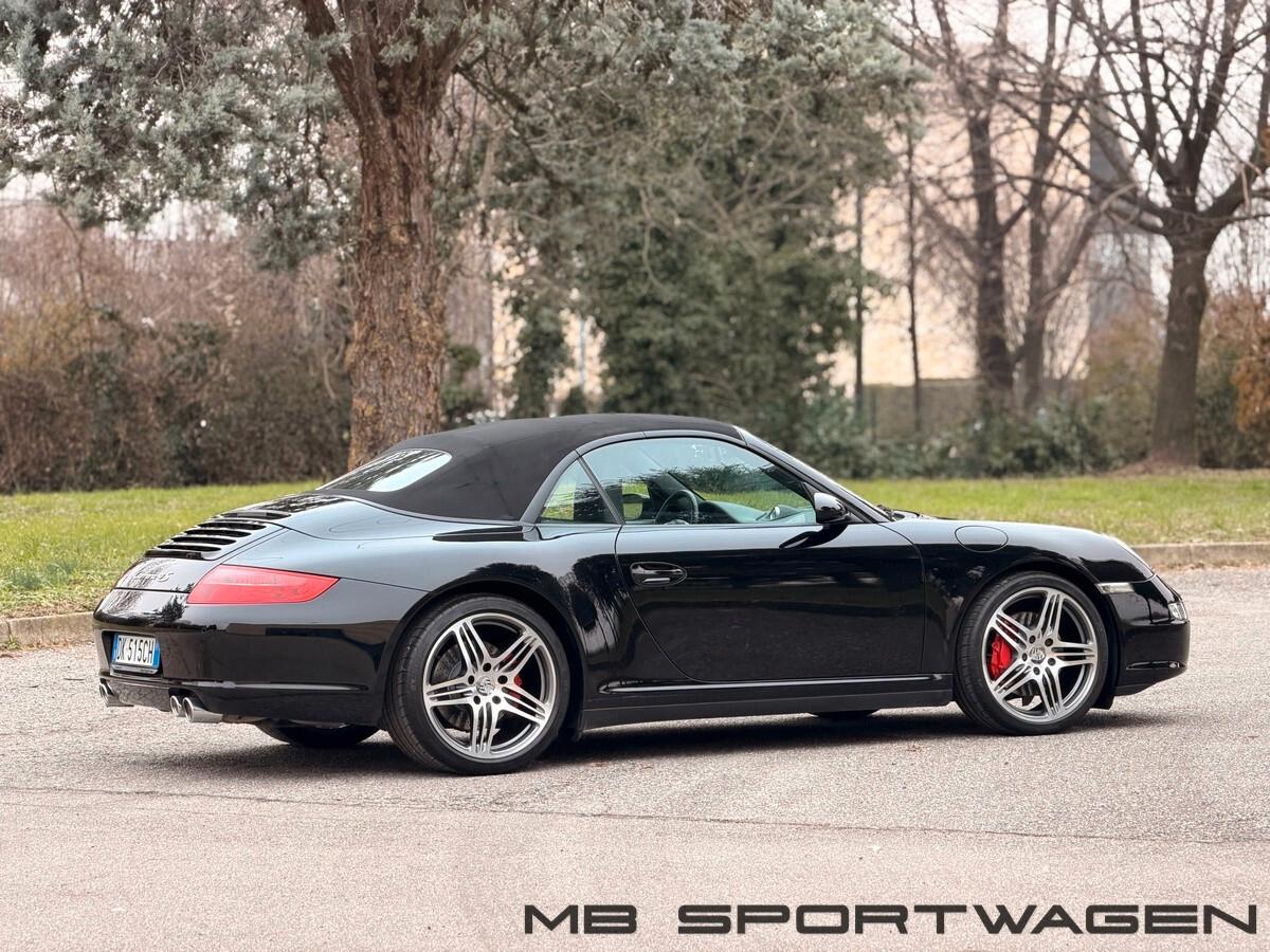 Porsche 911 Carrera 4S Cabriolet