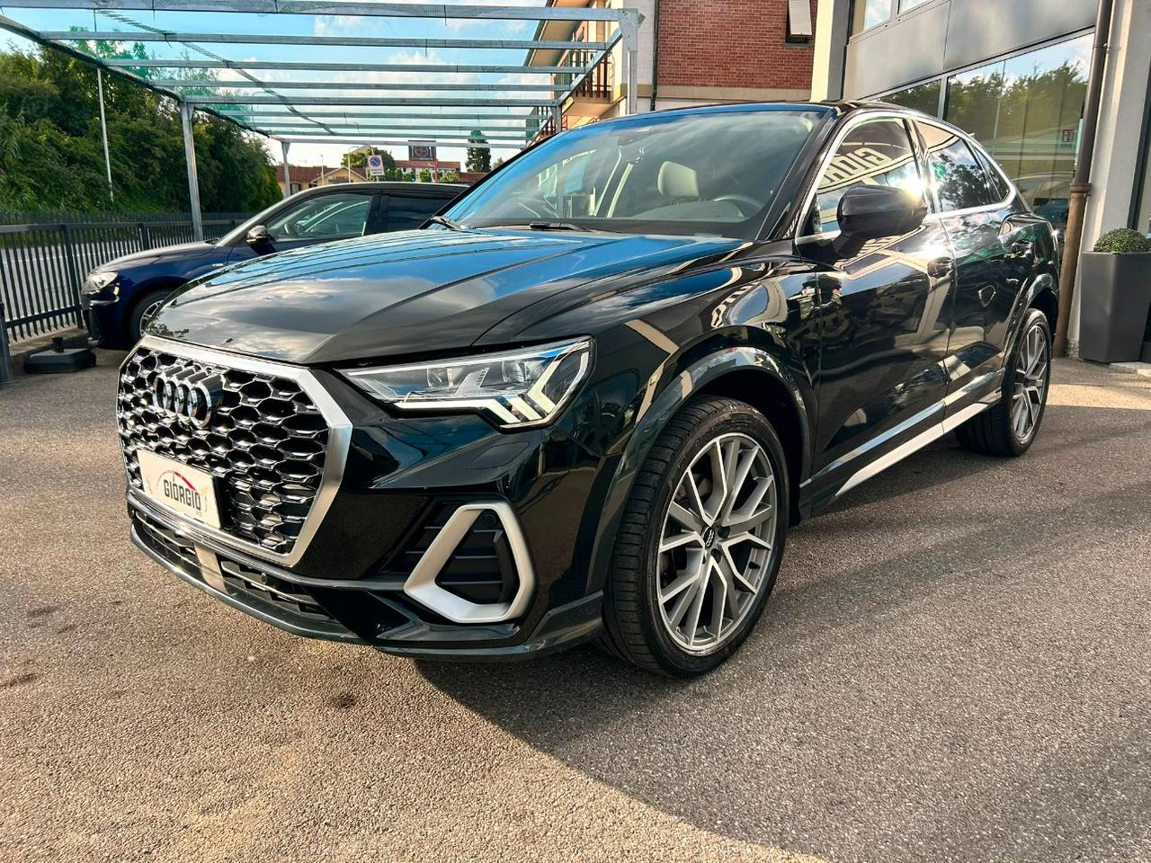 Audi Q3 Sportback 35 2.0 tdi S line edition s-tronic