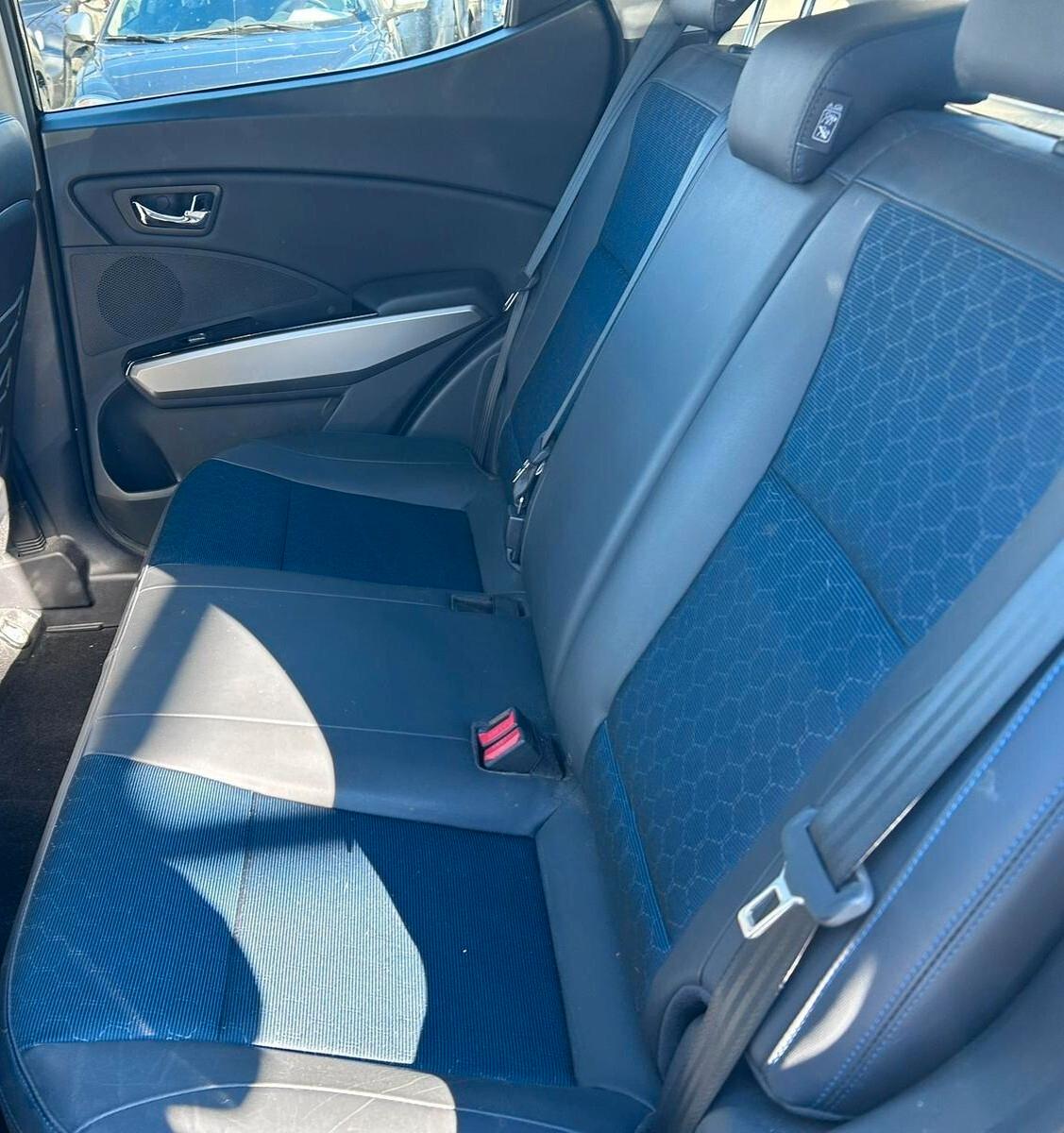 Ssangyong Tivoli 1.6d 2WD GO Be Hot Aebs