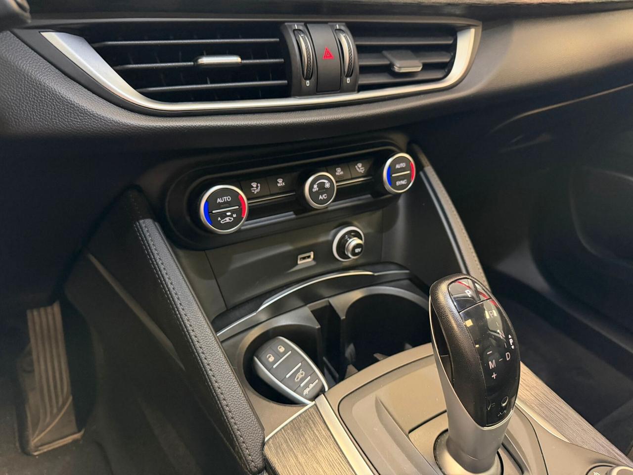 Alfa Romeo Stelvio 2.2 Turbodiesel 160 CV AT8 RWD Business