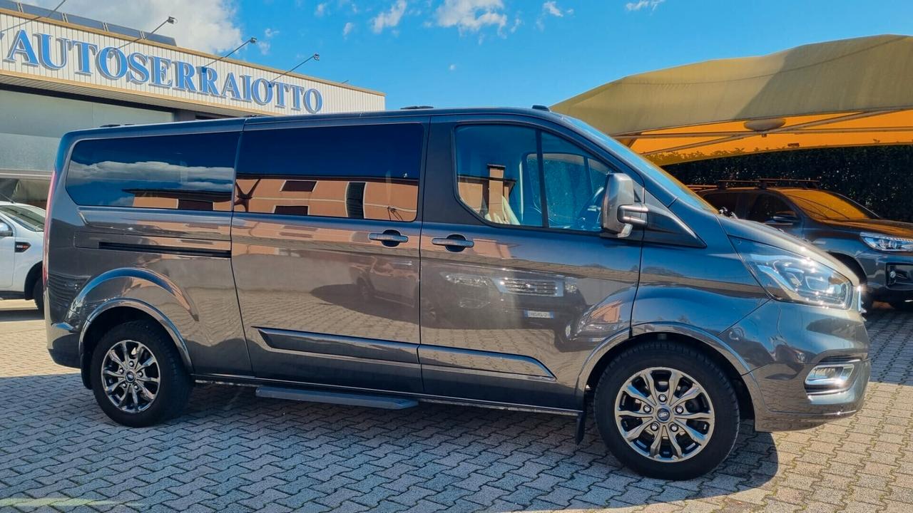 Ford Tourneo Custom 9 posti TITANIUM