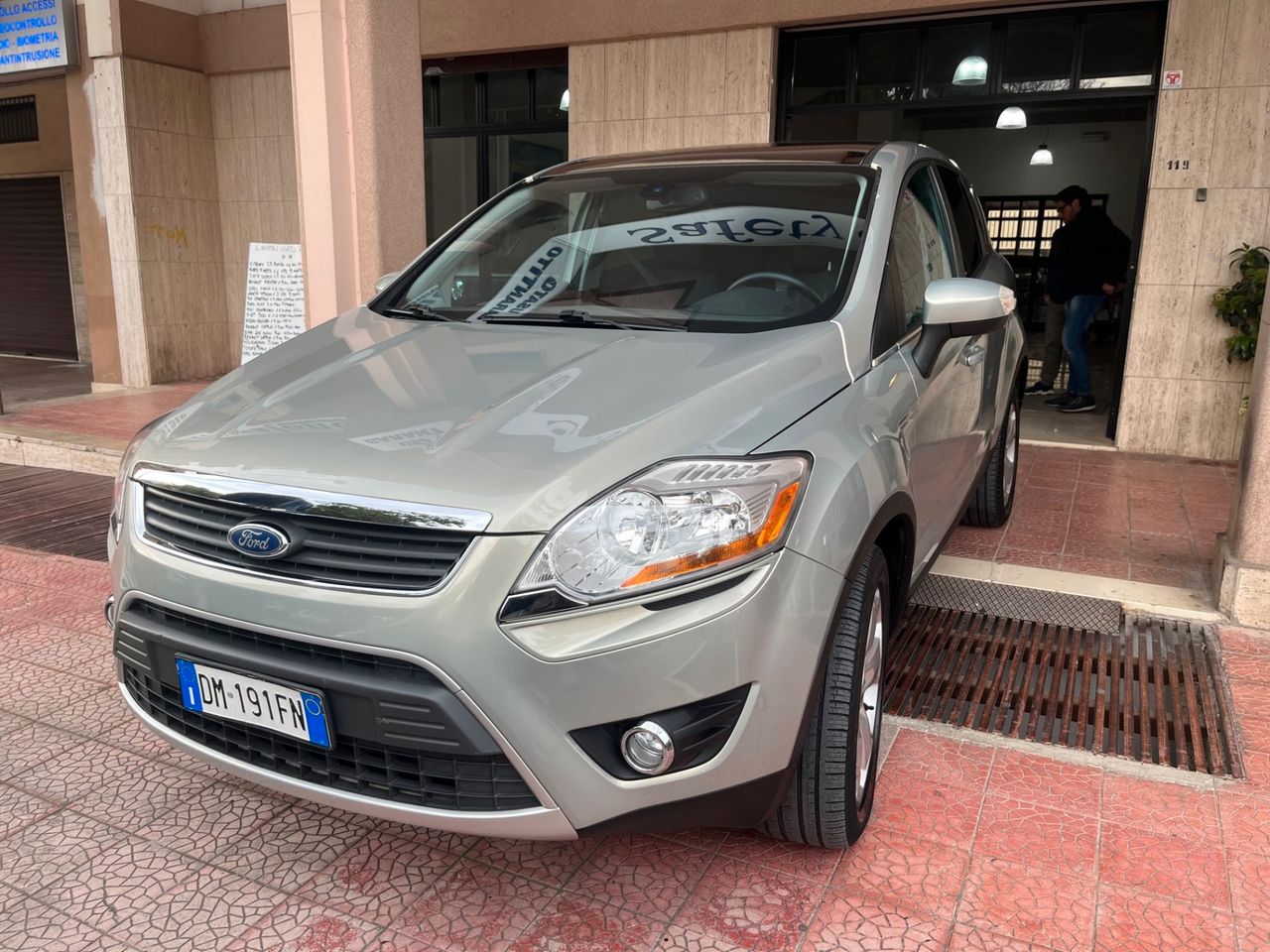 Ford Kuga 2.0TDCi 136CV 4WD Titanium-08