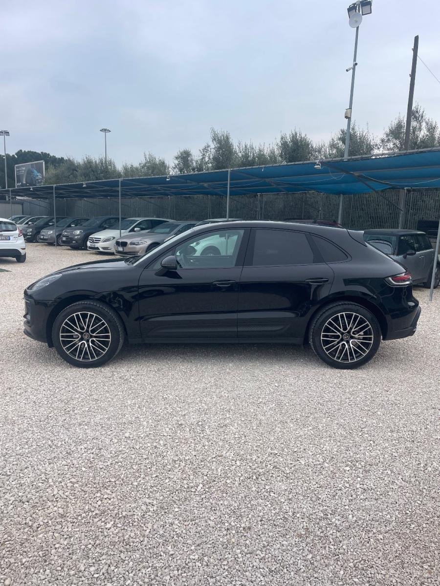 PORSCHE - Macan - 2.0 T