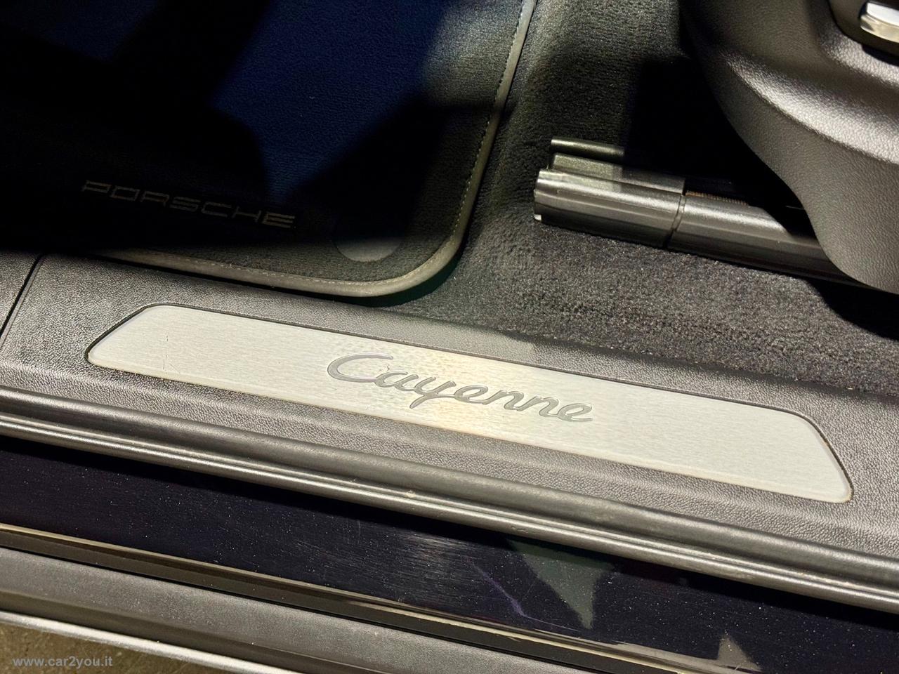 PORSCHE Cayenne Coupé 3.0 V6 E-Hybrid