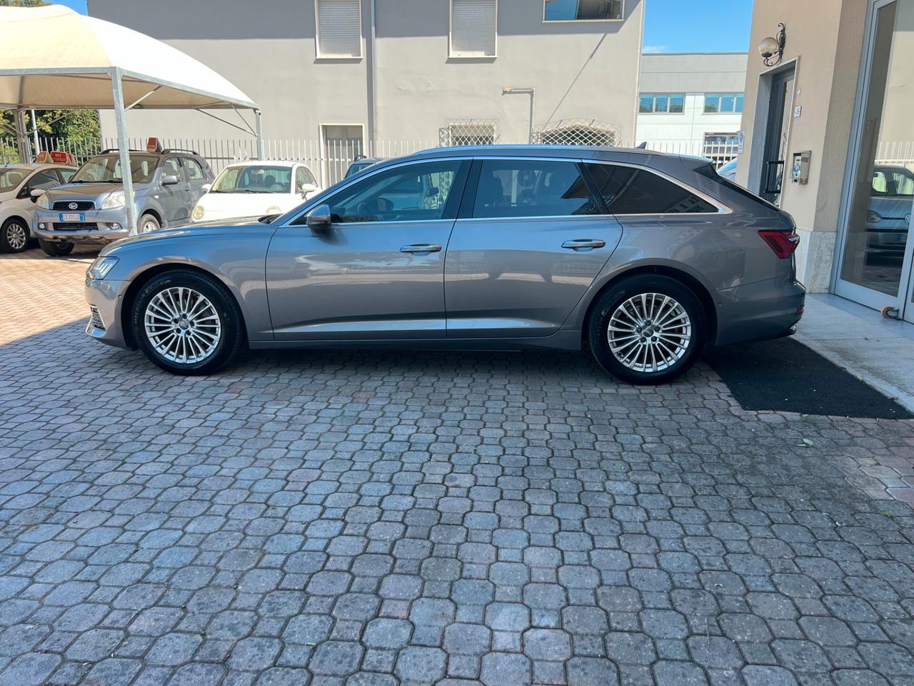 Audi A6 40 2.0 TDI quattro ultra S tronic Business Design