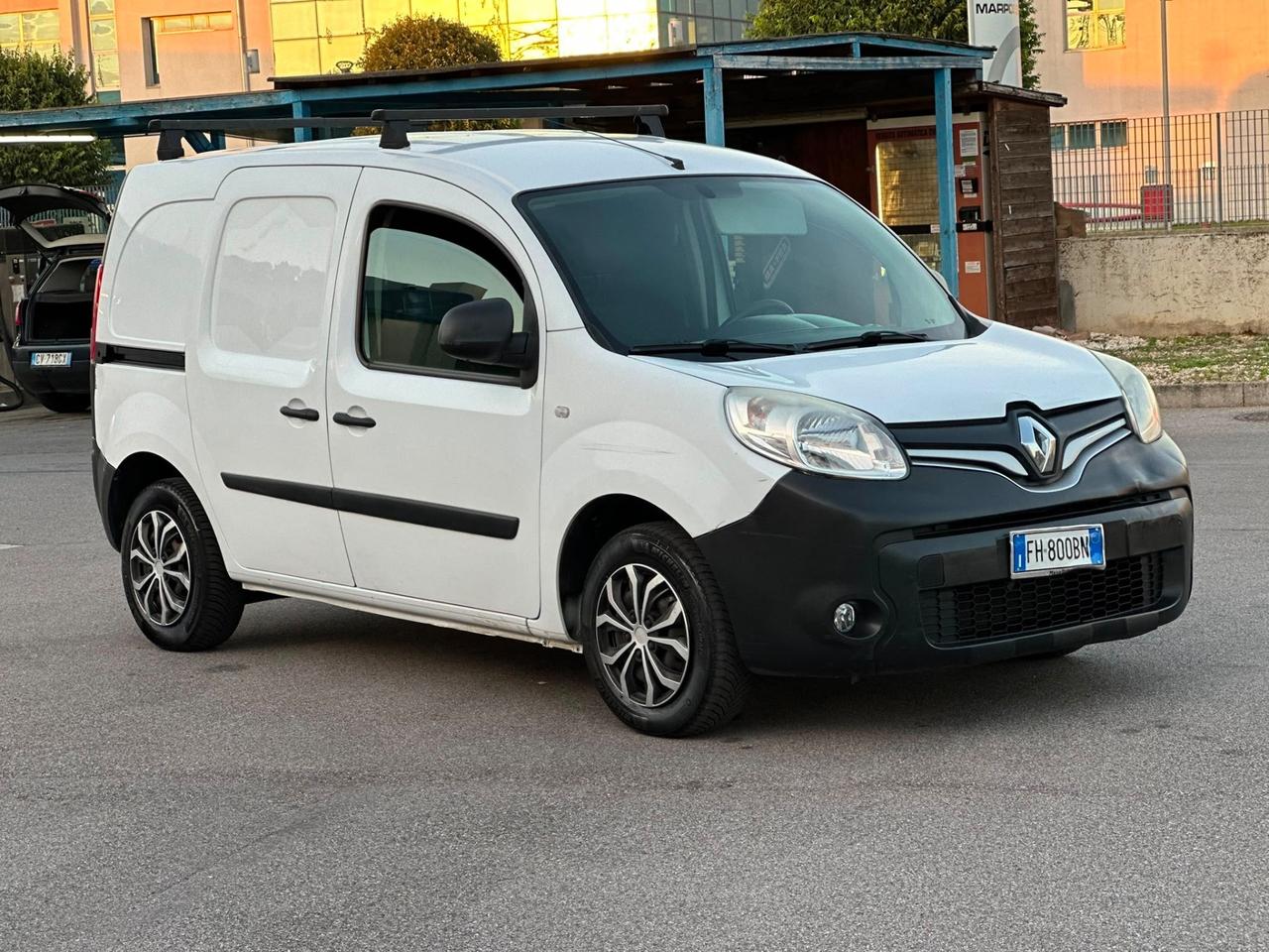 Renault kango tre posti euro 6