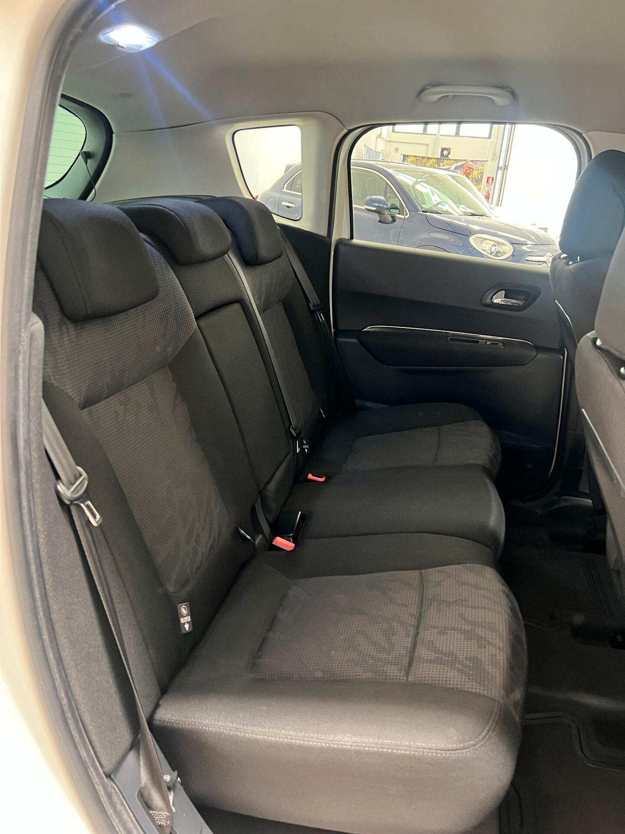 Peugeot 3008 1.6 HDi 110CV Premium