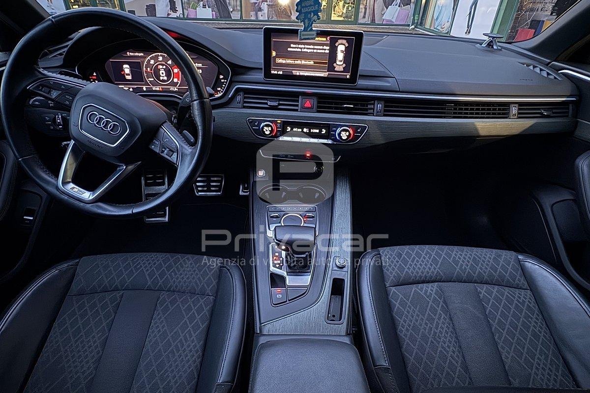 AUDI A4 2.0 TDI 150 CV S tronic S line edition