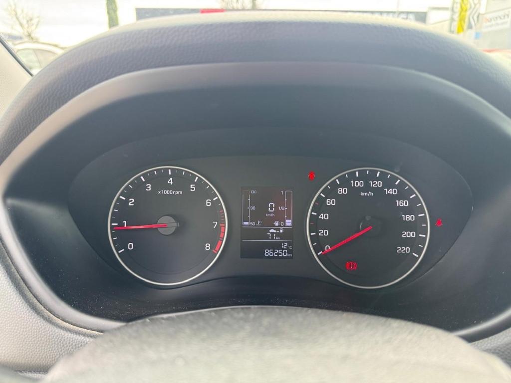 HYUNDAI i20 II 2018 - i20 5p 1.2 mpi Connectline 75cv