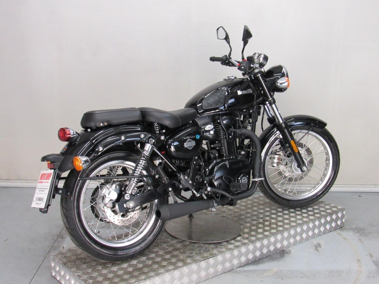 Benelli Imperiale 400 ABS BLACK EDITION