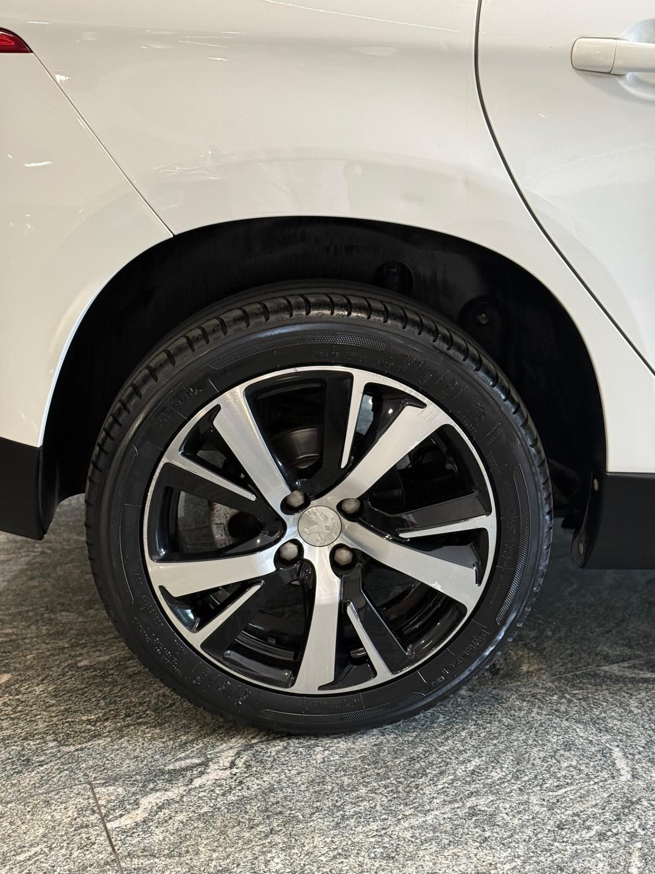 Peugeot 2008 1.6 e-HDi 92 CV Stop&Start Allure