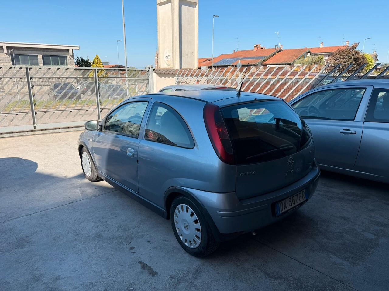 Opel Corsa 1.2i 16V cat 3 porte Silverline