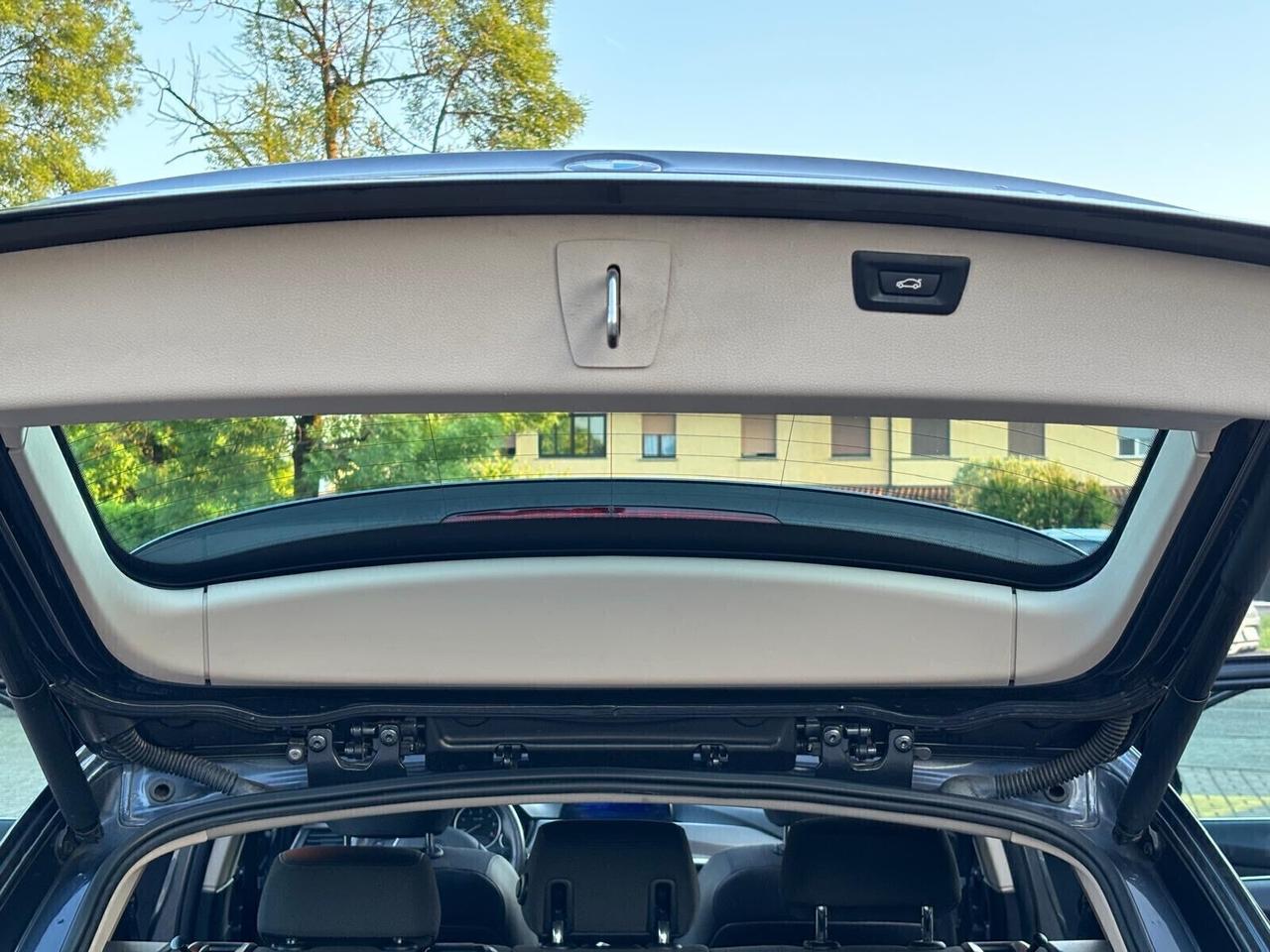 BMW 318d Touring M Sport – 2013 Contatto WhatsApp: +3936902051