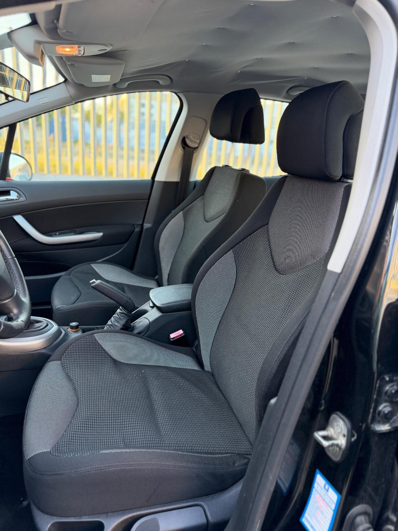 PEUGEOT 308 (anno 2008)