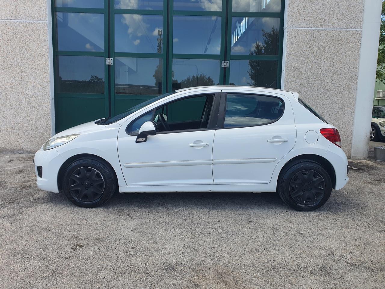 Peugeot 207 1.4 HDi 70CV 5p. Energie