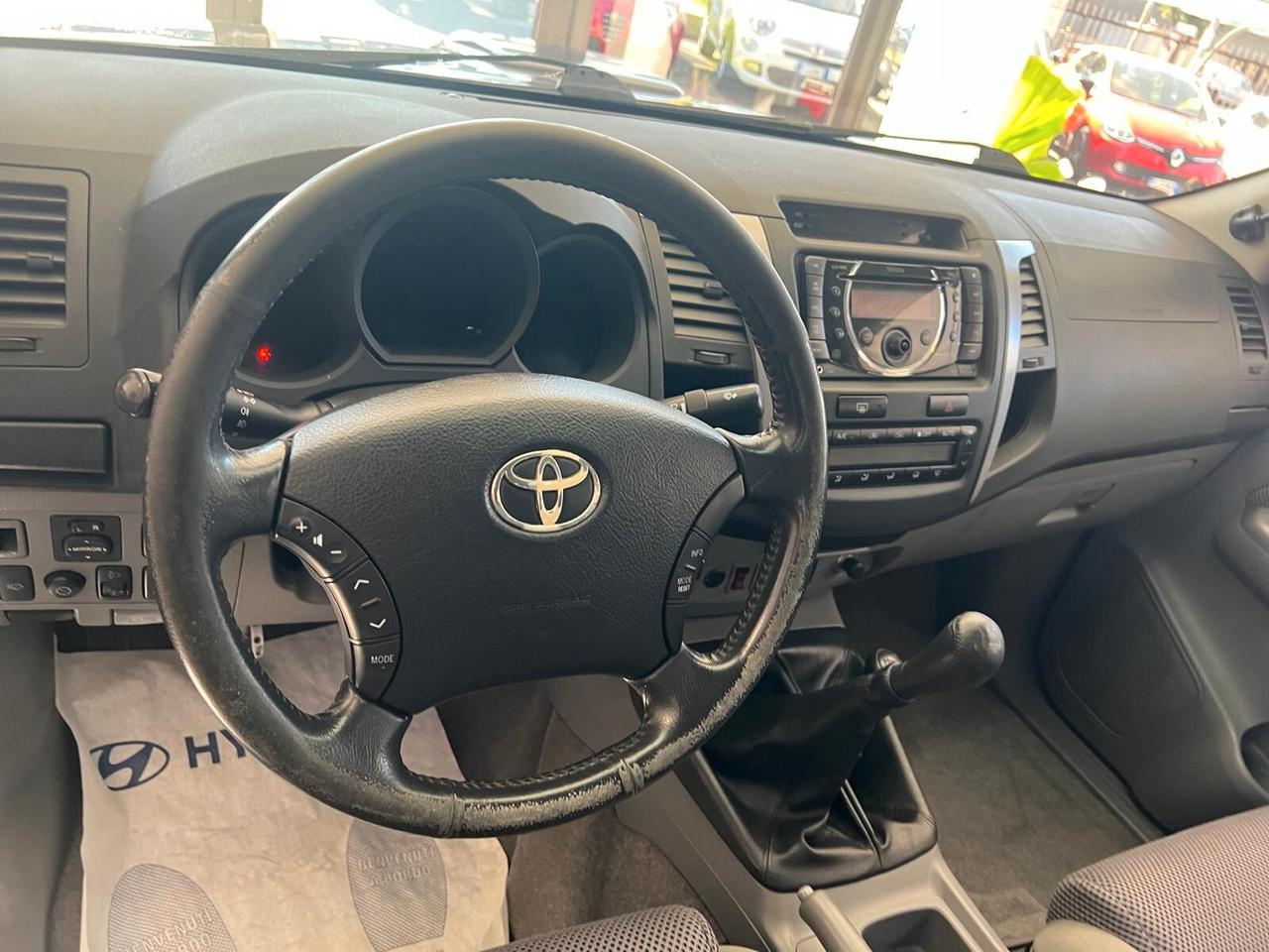 Toyota Hilux 3.0 D-4D aut.4WD 4p. DC Stylex