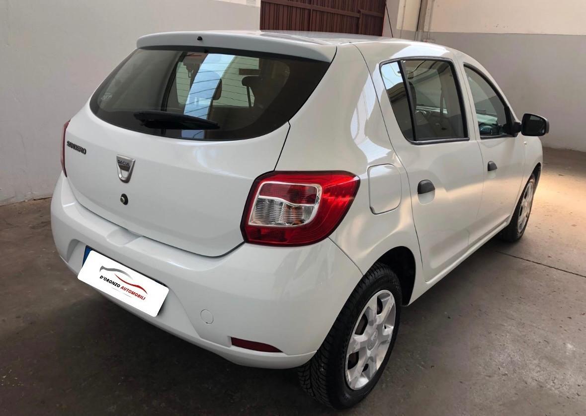 DACIA SANDERO 1.2 GPL-GARANZIA 12 MESI