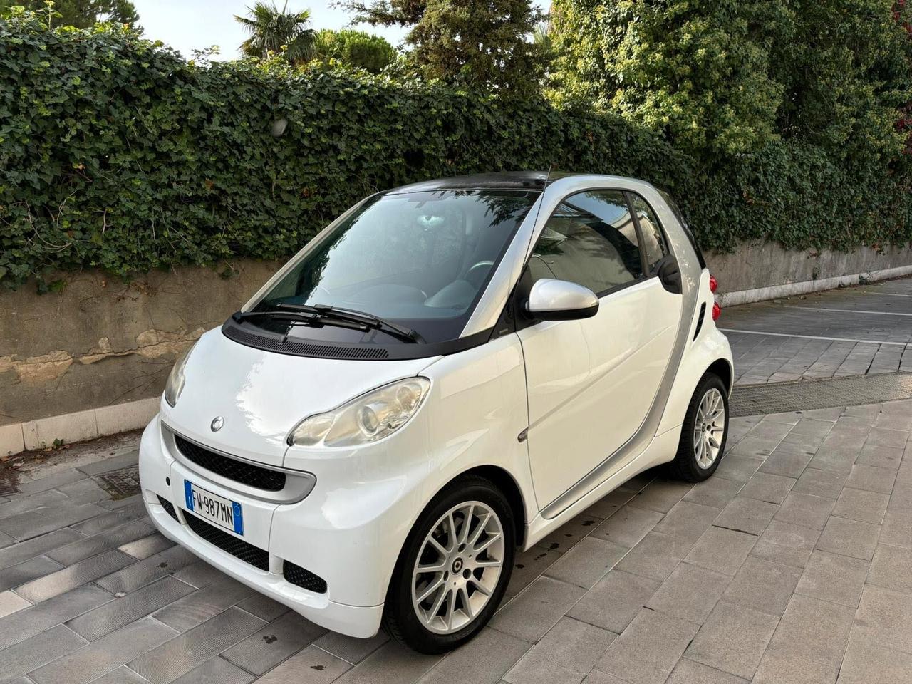 Smart ForTwo 1000 52 kW coupé pure