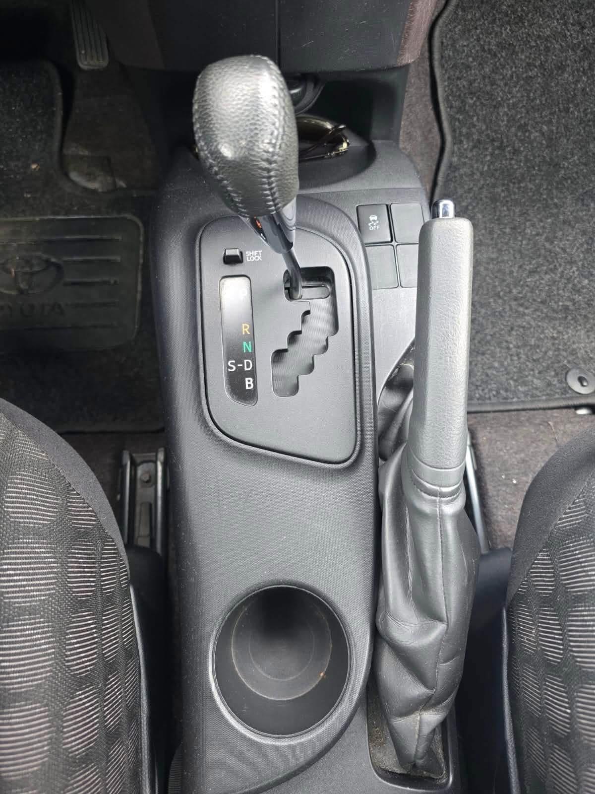 Toyota iQ 1.0 Sol