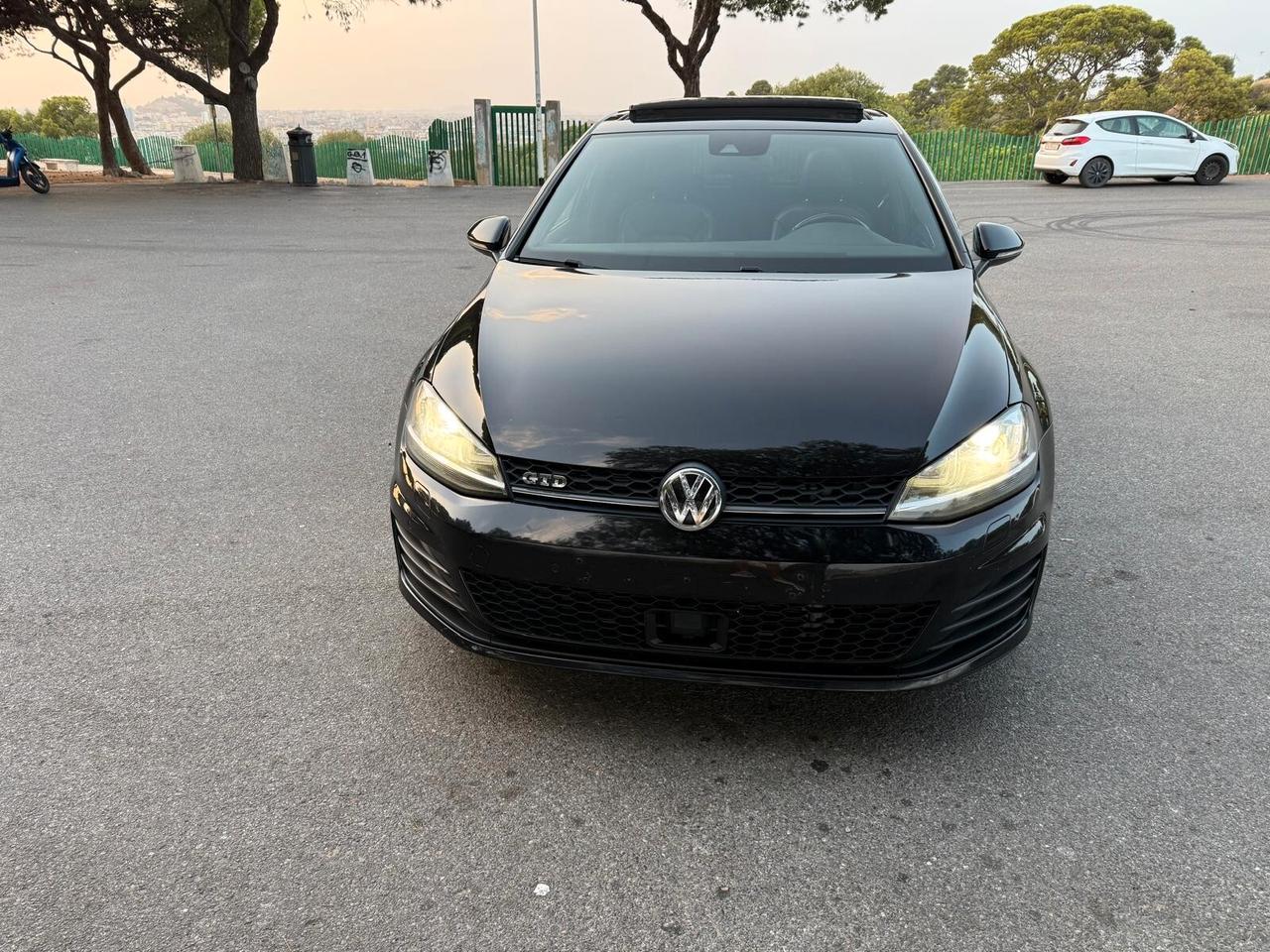 Volkswagen Golf GTD 2.0 TDI 5p. Business BlueMotion Technology