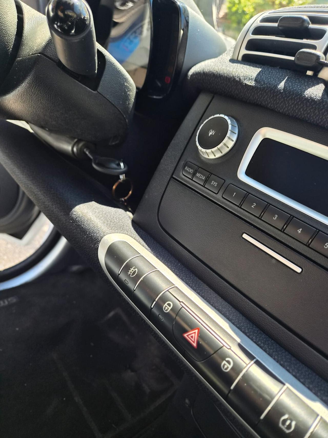 Smart ForTwo 1000 52 kW MHD coupé passion