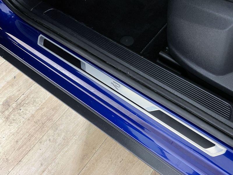 Volkswagen T-Roc T-Roc 1.0 tsi R-Line 110cv