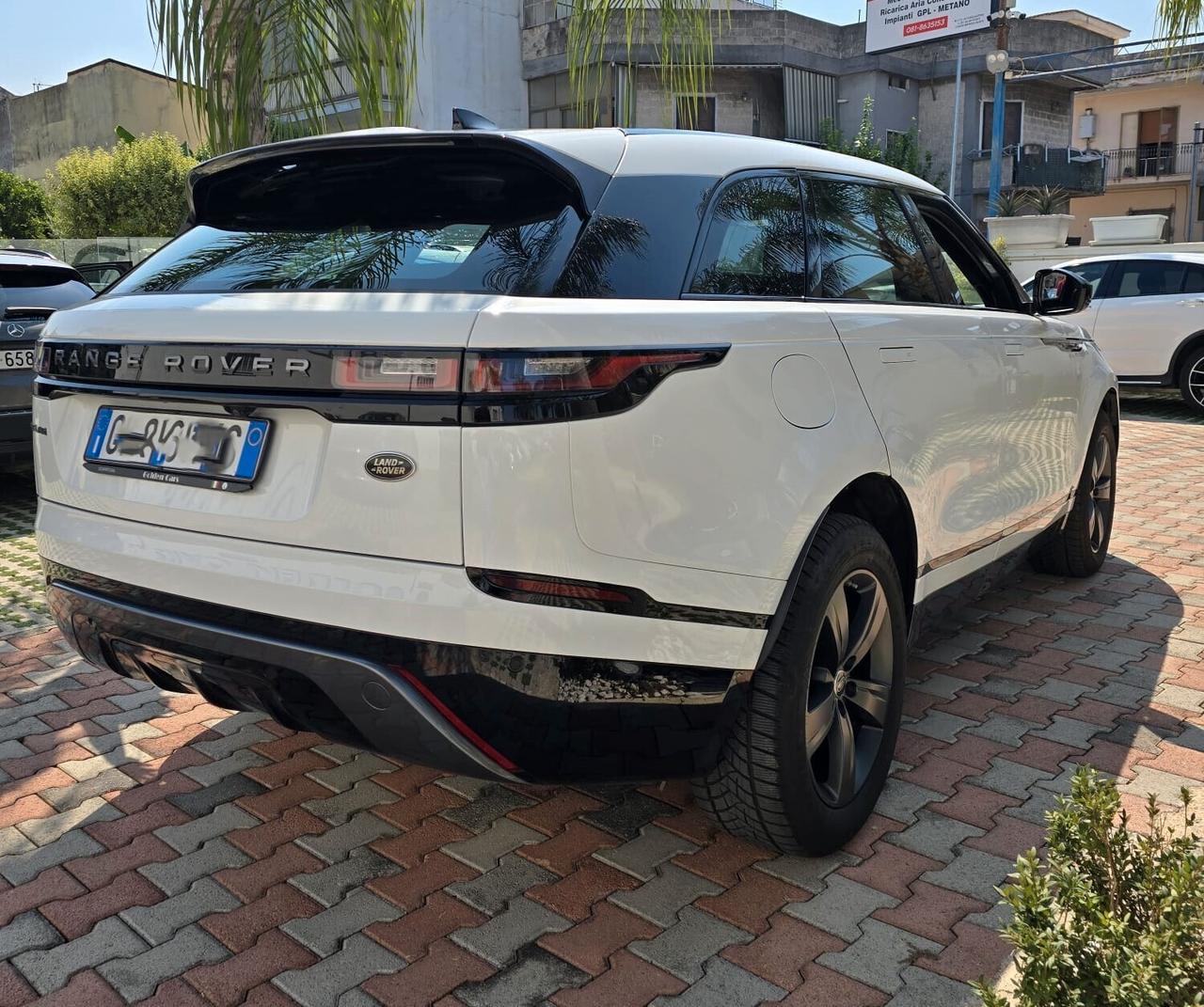 Land Rover Range Rover Velar 2.0d i4 R-Dynamic 180CV auto my20 Uff Italy Navi