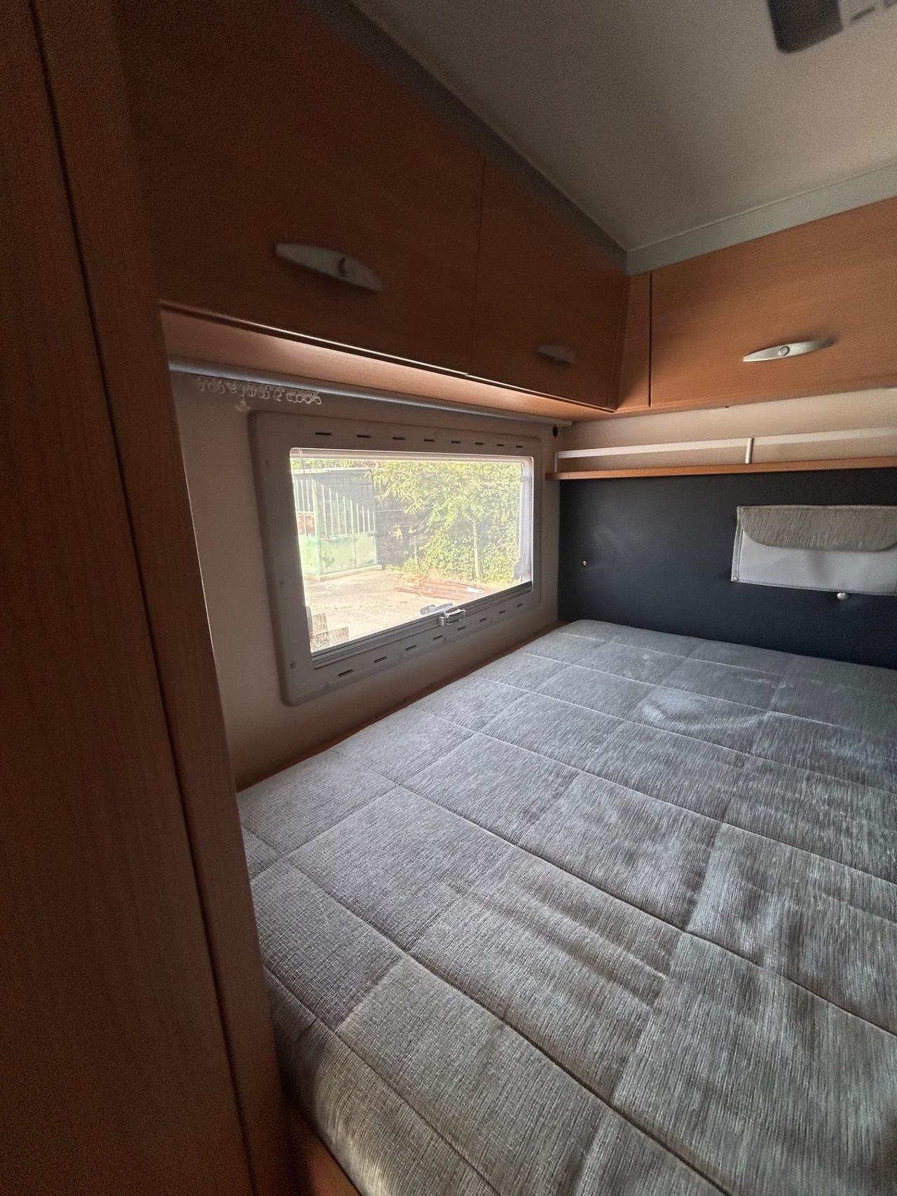 054 motorhome KNAUSS sunliner del 2006 in saldo