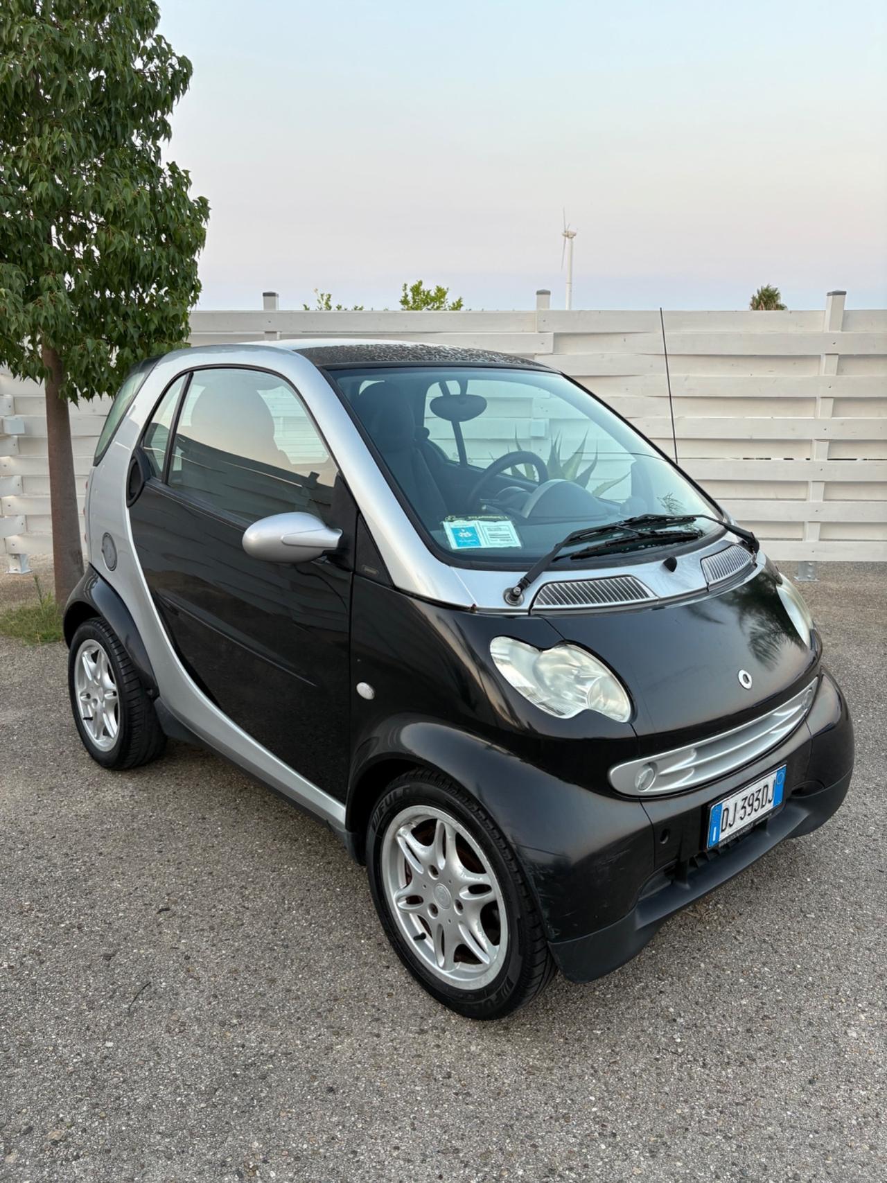 Smart 700 city-coupé