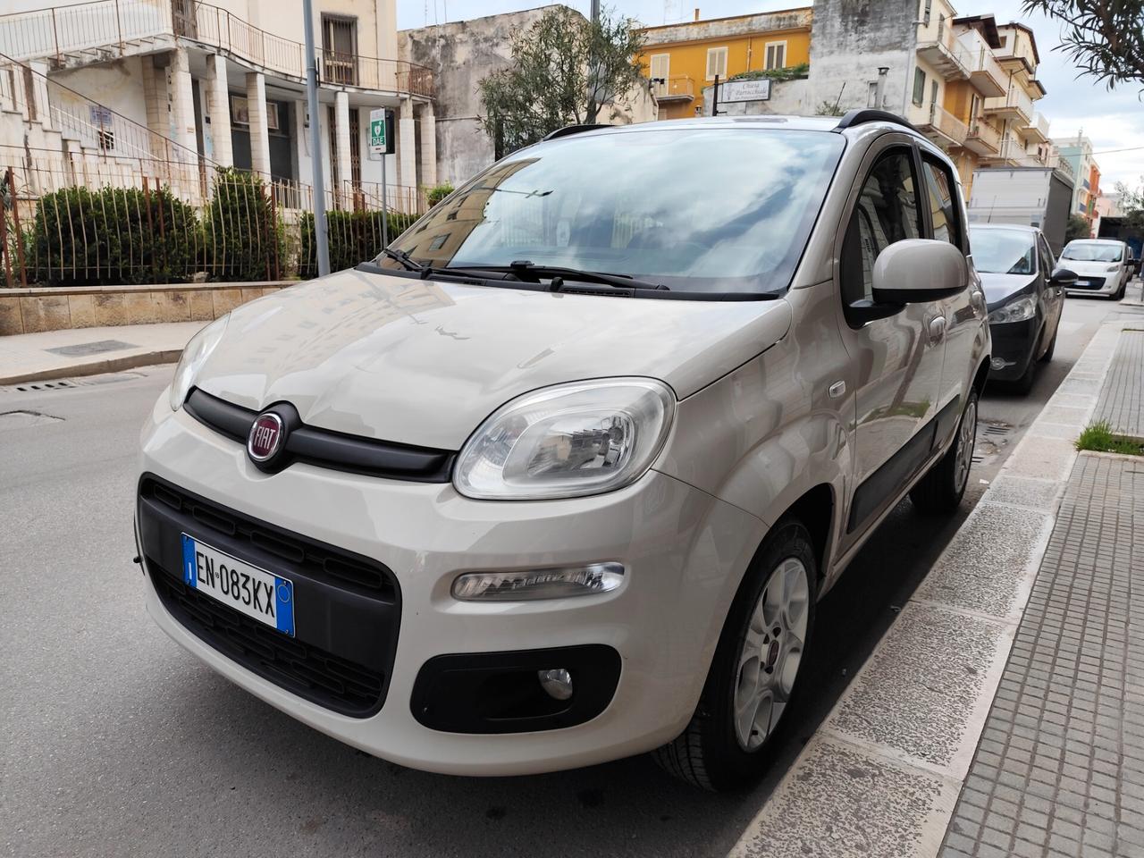 Fiat Panda 0.9 TwinAir Turbo Natural Power Lounge