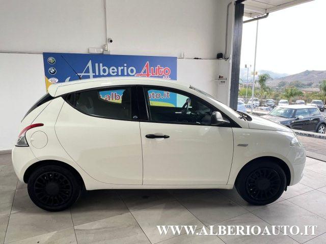 LANCIA Ypsilon 1.2 69 CV 5 porte GPL Ecochic Silver