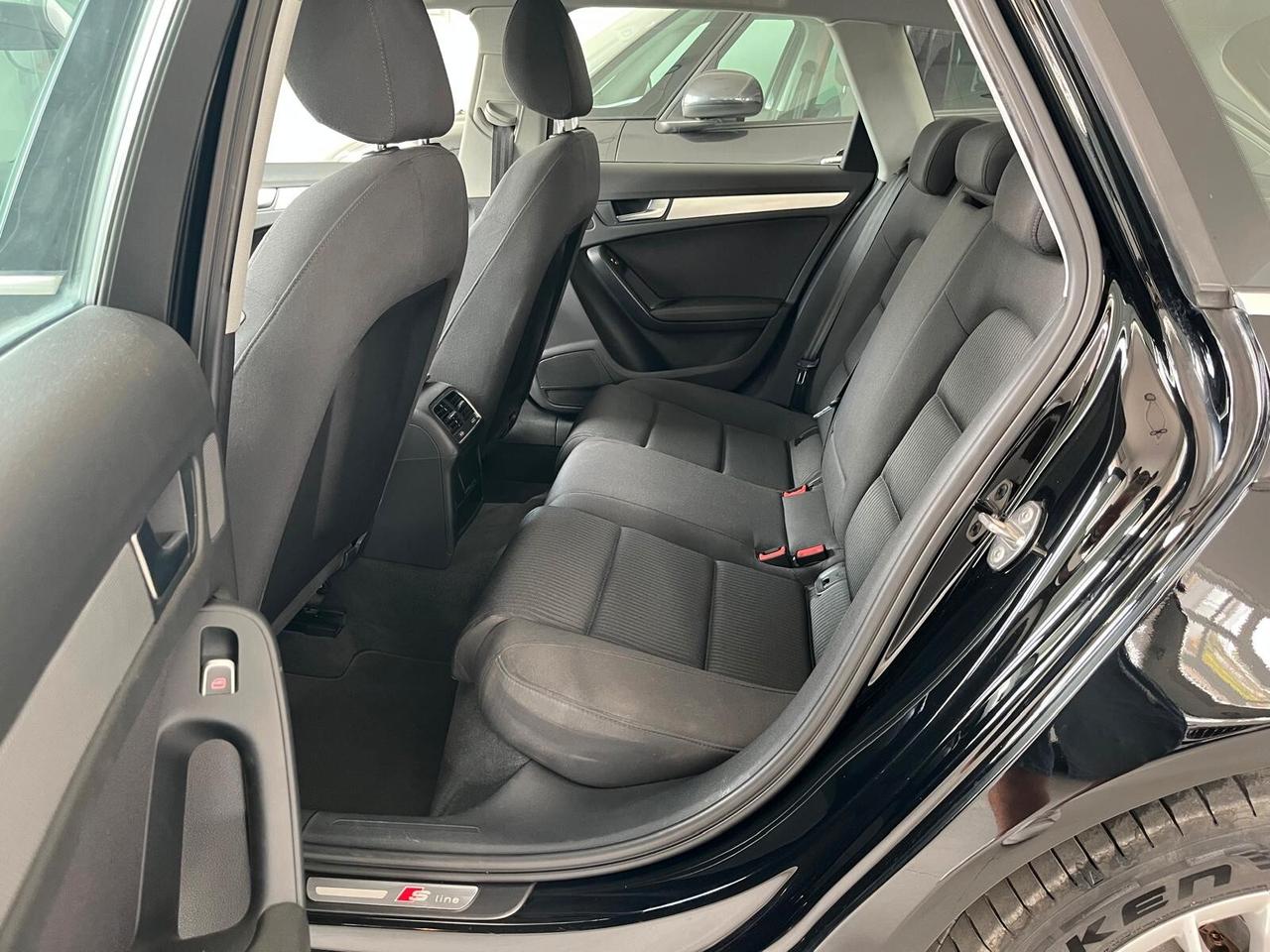 Audi A4 2.0 TDI 120 CV S-Line