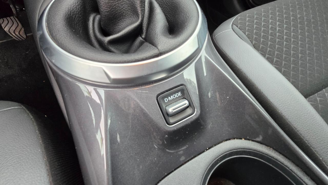 Nissan Juke 1.0 DIG-T 114 CV N-Connecta