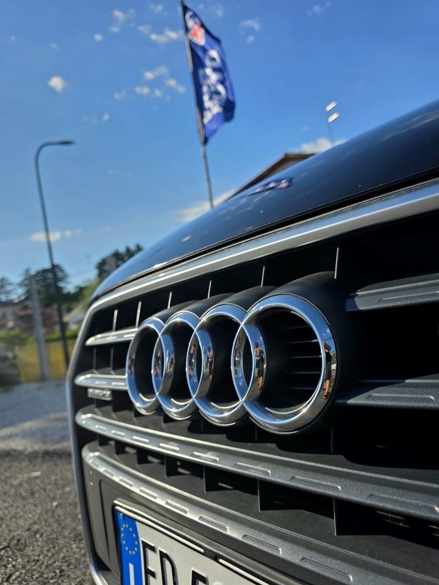 Audi Q3 2.0 TDI 150 CV quattro S tronic Sport