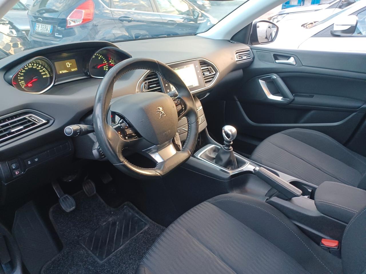 Peugeot 308 1..6 HDI 115CV ALLURE S.W.