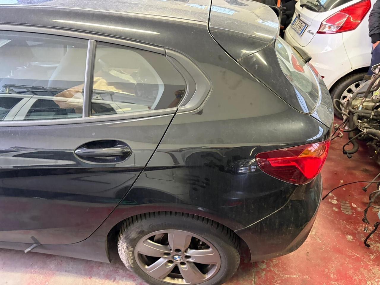 Bmw 116 116d 5p. Business Advantage