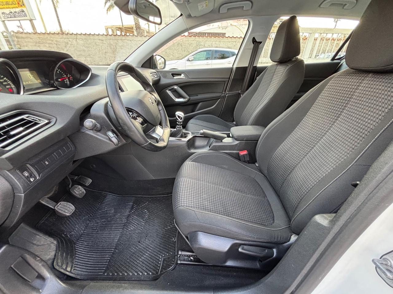 PEUGEOT 308 1.5 131CV FULL OPT NUOVISSIMA