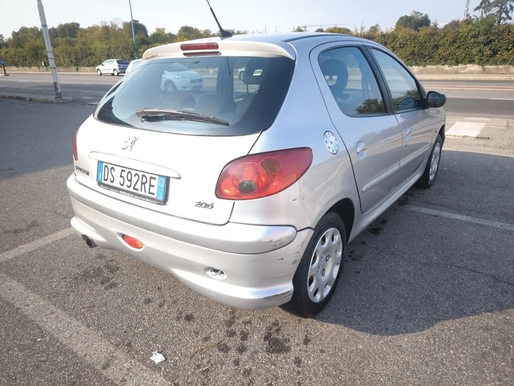 PEUGEOT 206+- BENZINA- OK NEOPATENTATI