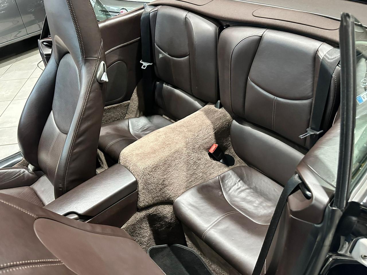 Porsche 911 Carrera 4 Cabriolet