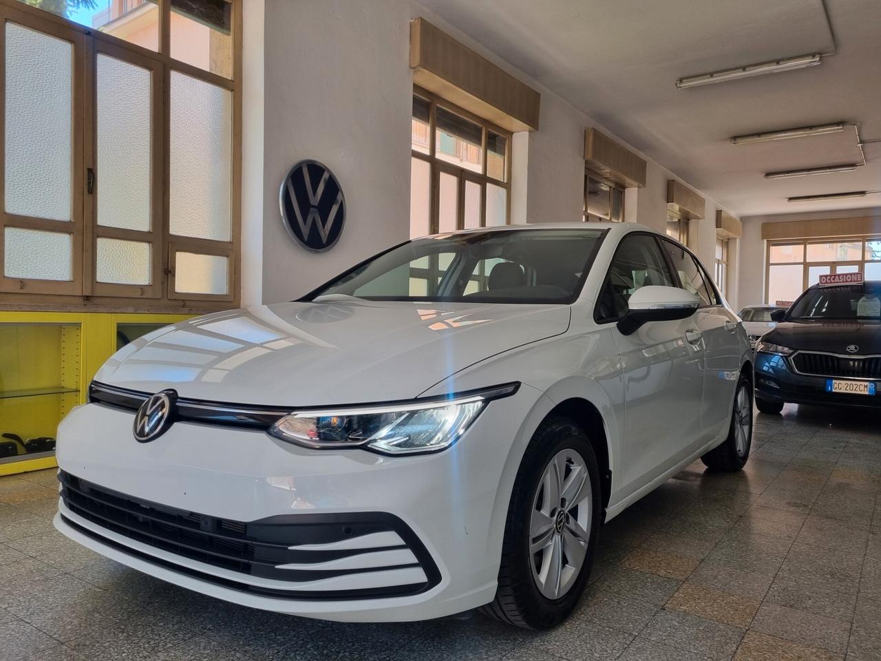 Volkswagen Golf 1.5 TGI DSG Life, 37800KM!!
