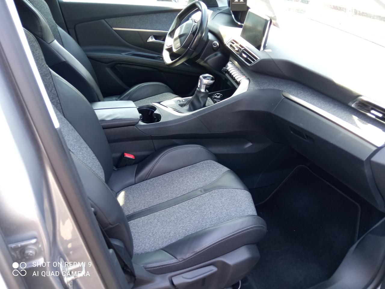 Peugeot 3008 BlueHDi 130 S&S Allure 5P