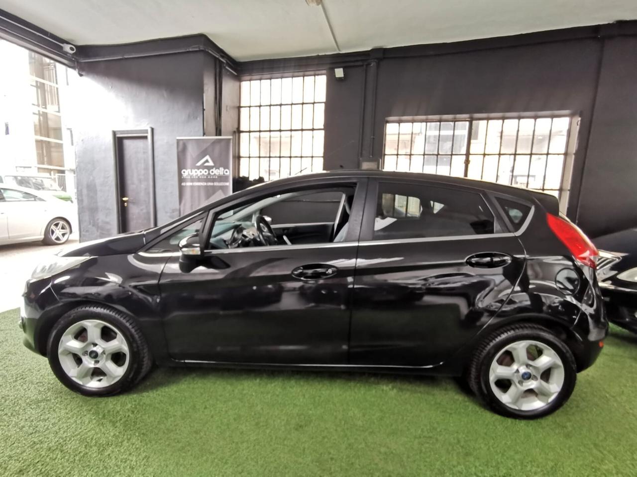 Ford Fiesta 1.4 Titanium plus GPL NEOPATENTATI GARANZIA 12 MESI
