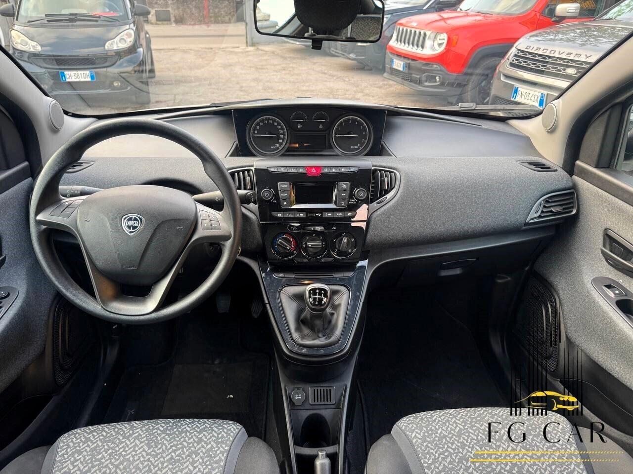 Lancia Ypsilon 0.9 TwinAir 85 CV 5 porte Metano Ecochic Gold 2019