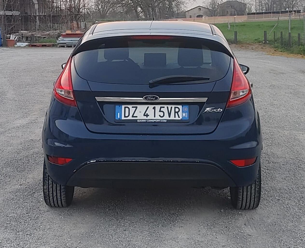 Ford Fiesta 1.4 5 porte Bz.- GPL Titanium