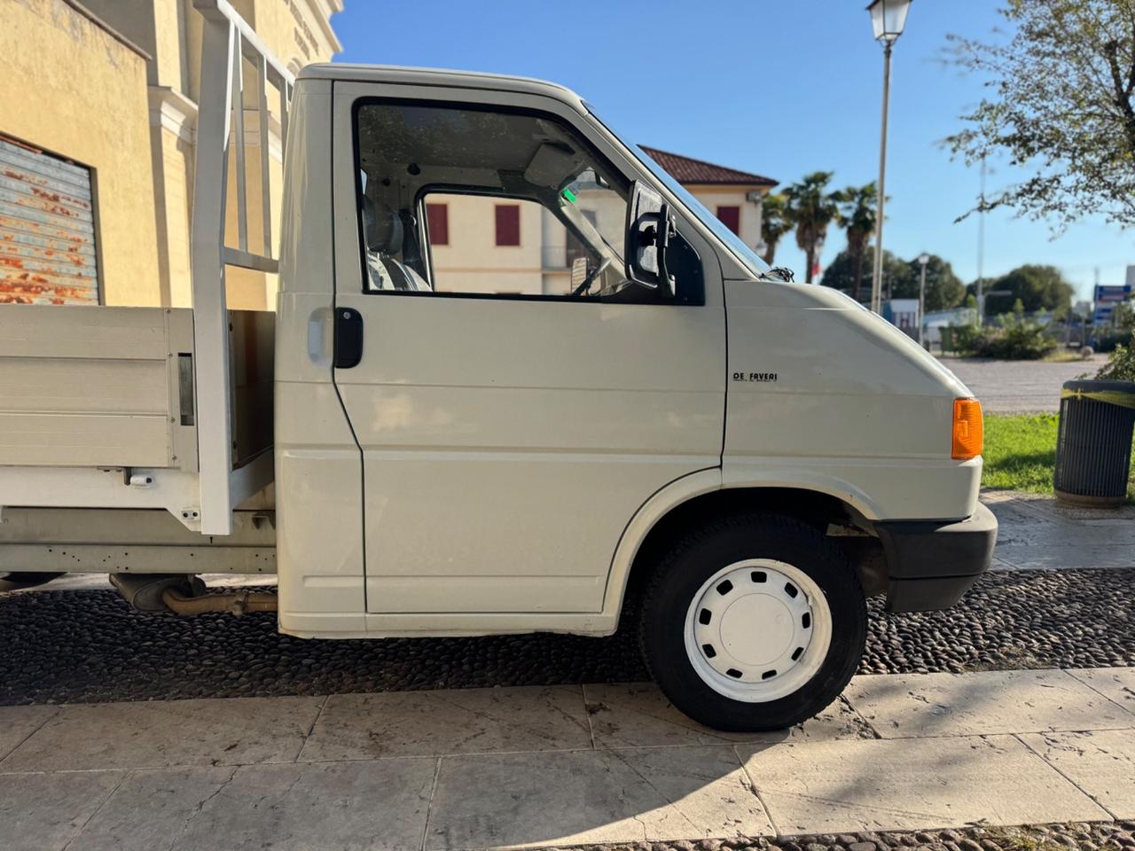 Volkswagen Transporter Cassonato T4 2.4
