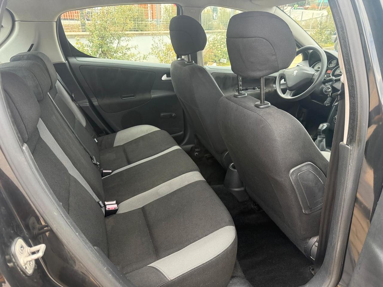 Peugeot 207 1.4 HDi 70CV 5p. X Line