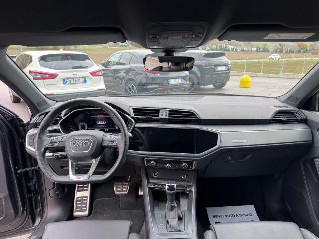 AUDI Q3 SPB 35 TDI Stronic Identity Black S-line SPORTBACK