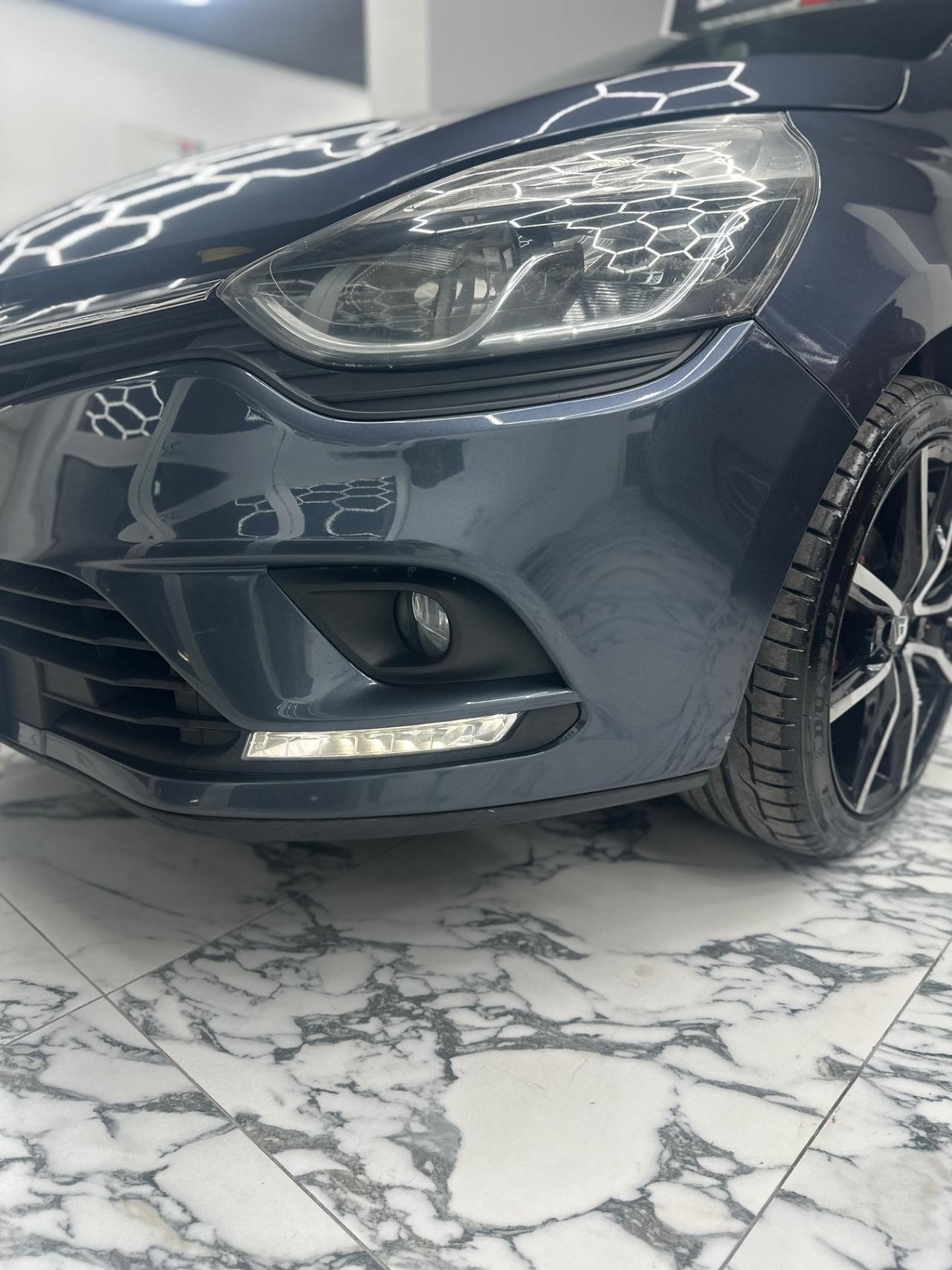 Renault Clio dCi 8V 75 CV Start&Stop 5 porte Energy Intens