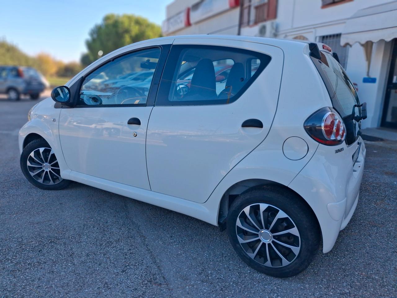 Toyota Aygo 1.0 , 5 porte, Connect, 21000km
